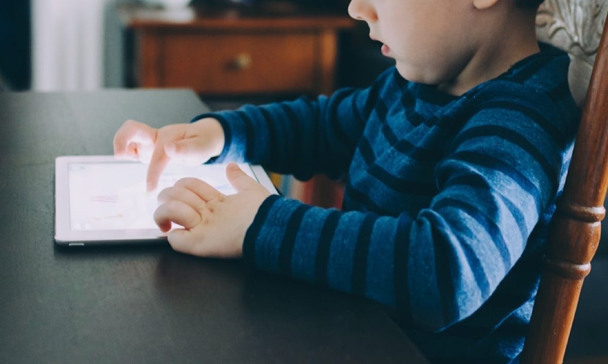 Activités sans écran à la maison pour enfants 0–15 ans