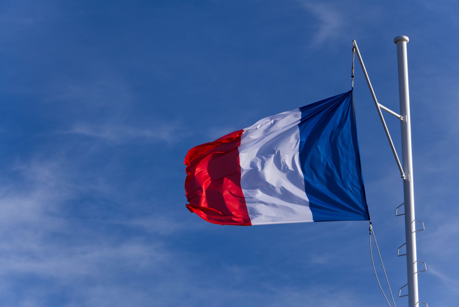 Pourquoi faire le plein en Espagne peut vous faire économiser gros ?