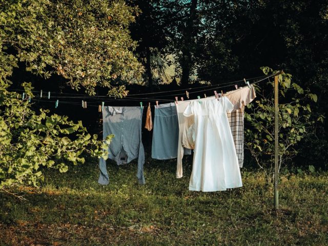 Quelle lessive écologique choisir : comparatif et critères
