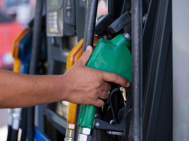 Évitez de faire exploser votre budget carburant : 5 astuces pour économiser à la pompe