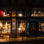 Vitrine et stand : les bons supports pour attirer le regard