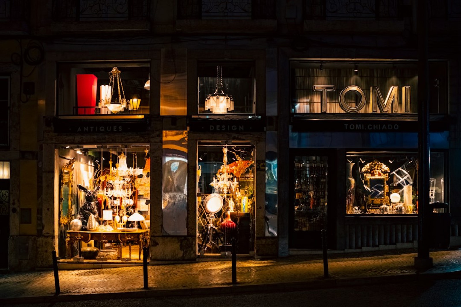 Vitrine et stand : les bons supports pour attirer le regard
