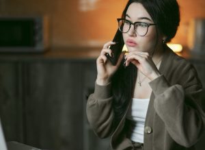 Voyance en ligne par chat ou téléphone : bien préparer sa consultation
